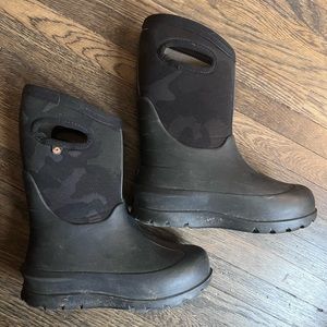 Bigs winter boots size 1